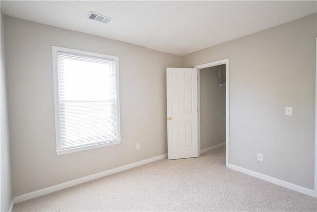 Building Photo - 4113 Glenaire Way NW