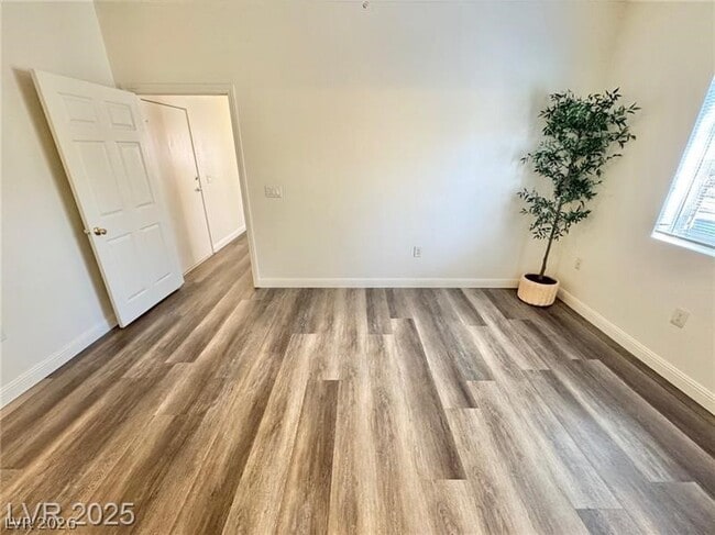 Building Photo - 5250 S Rainbow Blvd