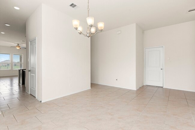 Building Photo - 23607 Legano Dr