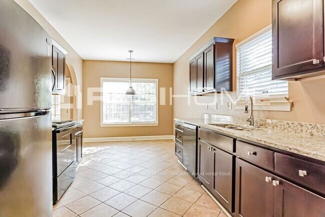 Building Photo - HOME FOR RENT!!
