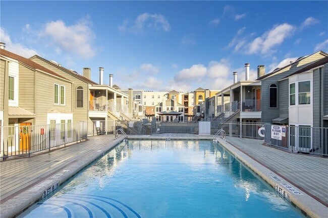 Building Photo - 2529 Rio Grande St