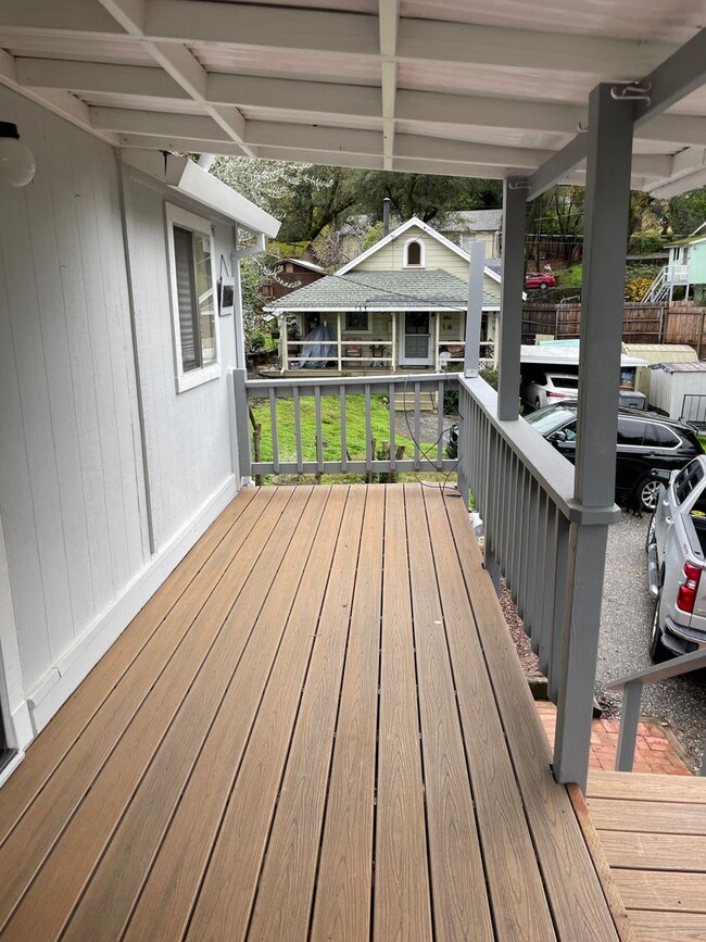 Building Photo - Quaint 2 Bedroom, 1 Bath House: Steps Away from Historic Old Town Auburn