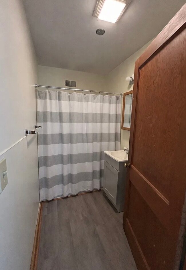 Building Photo - 18 Cleveland Ave