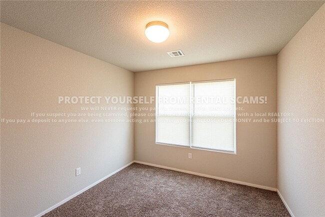 Building Photo - 400 W Fitchberg St