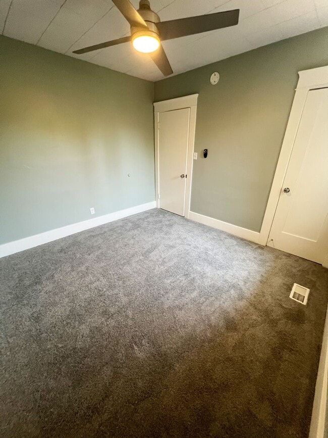Building Photo - 4 Bed/2 Bath Home in North Park!