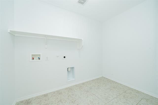 Building Photo - 122 Feverbush Dr