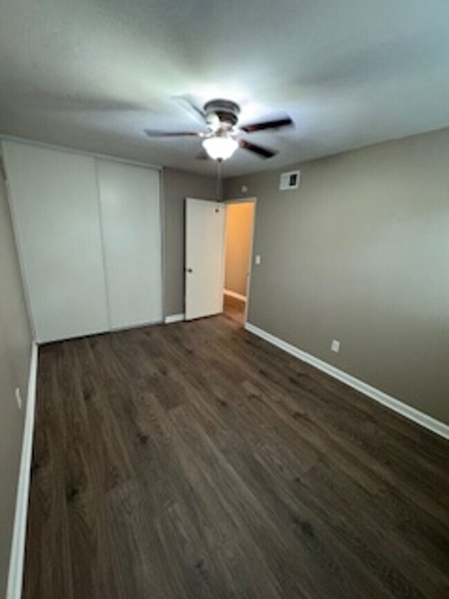 Building Photo - Charming 3 Bedroom 2 Bathroom Home Available for Rent!!