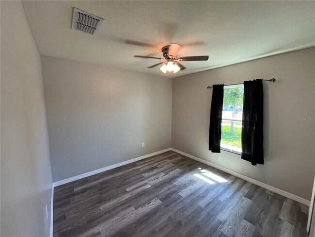 Building Photo - 4167 Sand Ridge Blvd