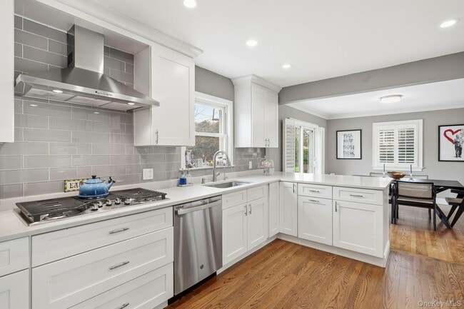 Building Photo - 221 Mamaroneck Rd