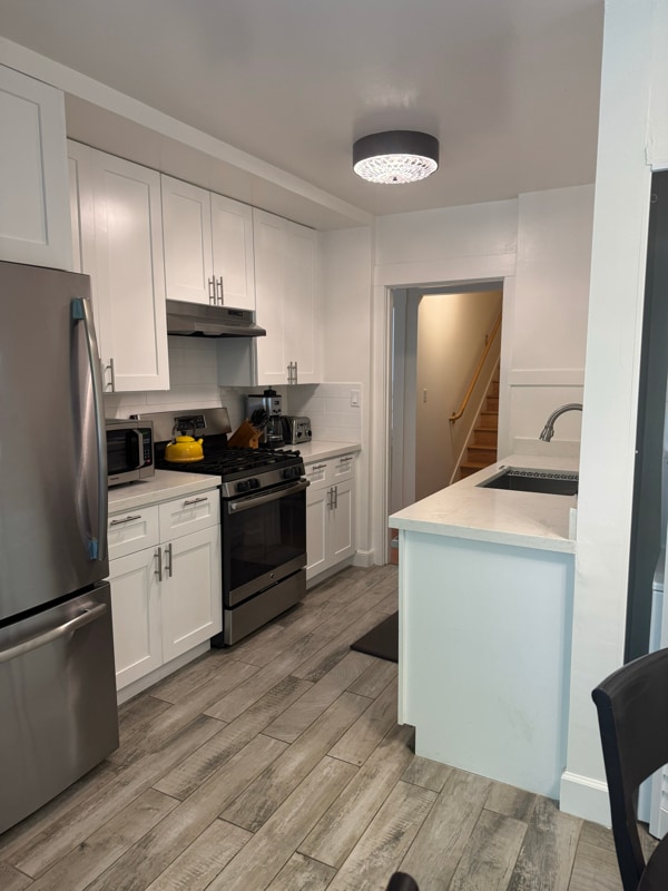 Building Photo - 2141 Forest View Ave