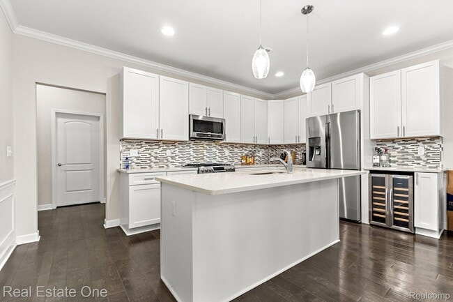 Building Photo - 5570 Arbor Chase Dr