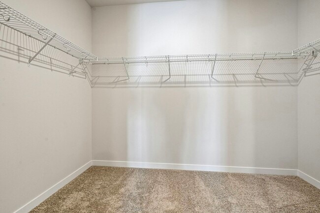 Building Photo - 5970 Thornhill Ave SW