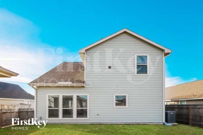 Building Photo - 12543 Highgrove Springs Dr