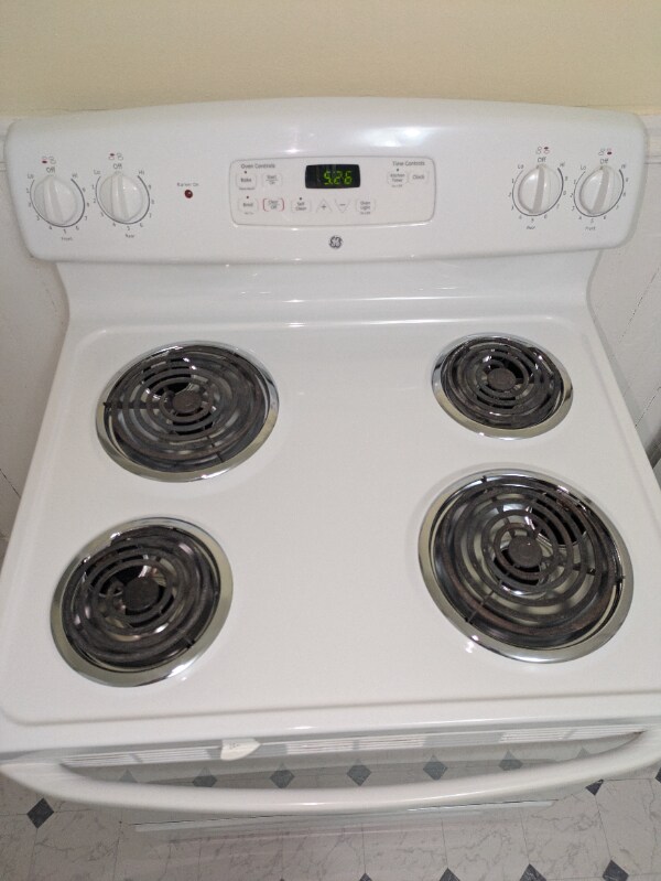 Building Photo - 47 Knapp St