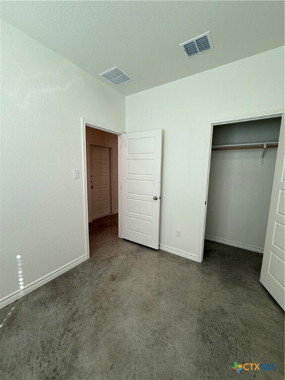 Building Photo - 9200 Prickly Ash Dr