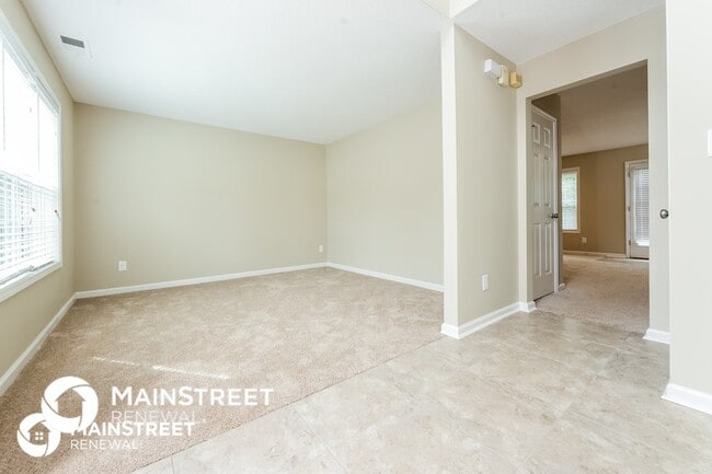 Building Photo - 3729 Summit Trce