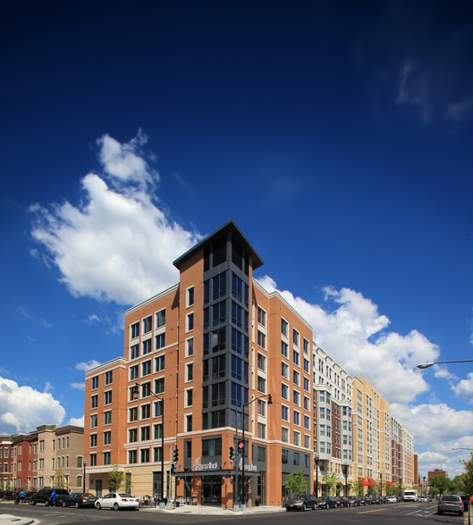 Primary Photo - Jefferson Marketplace