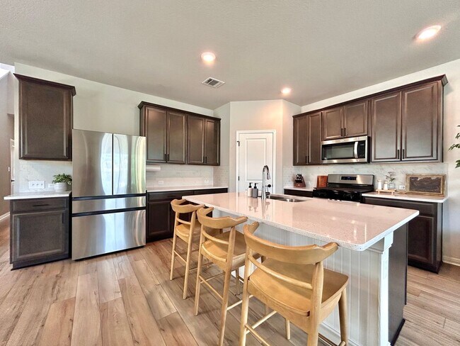 Building Photo - 856 Lone Peak Wy