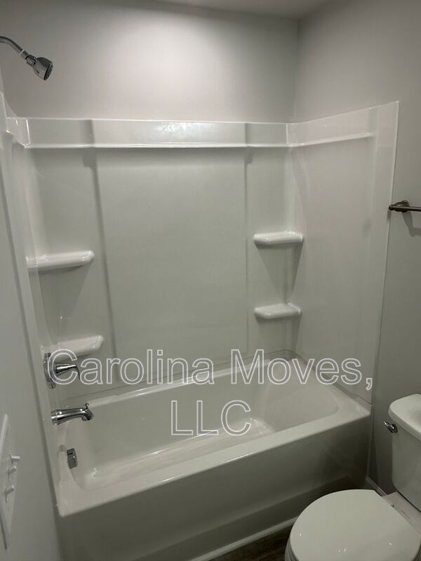 Building Photo - 171 Randwick Ln