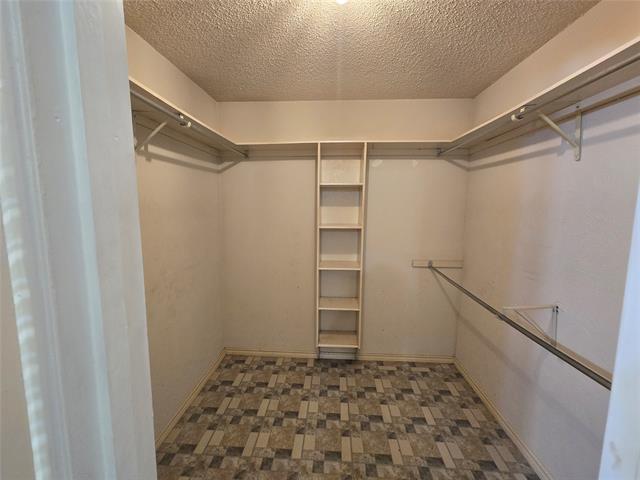 Building Photo - 925 Shell Ln