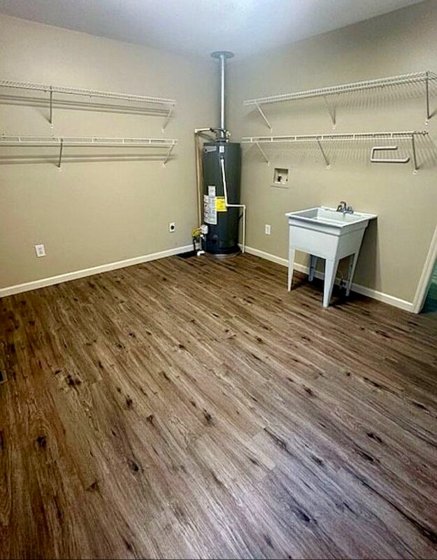 Building Photo - 4202 Cloverdale Dr NW