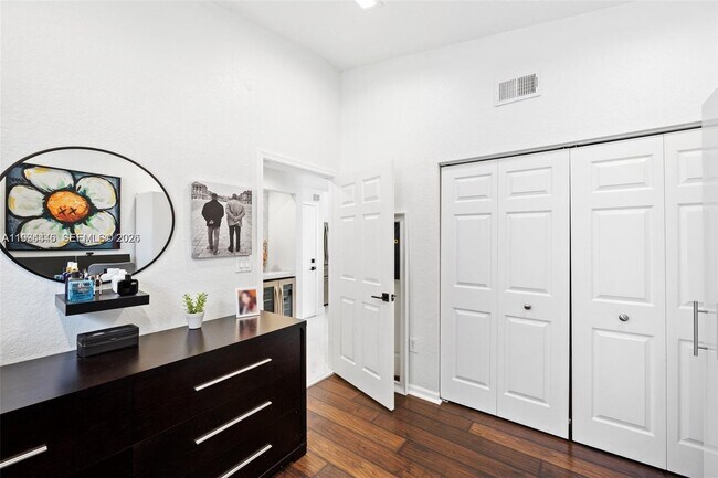 Building Photo - 18755 SW 27th Ct