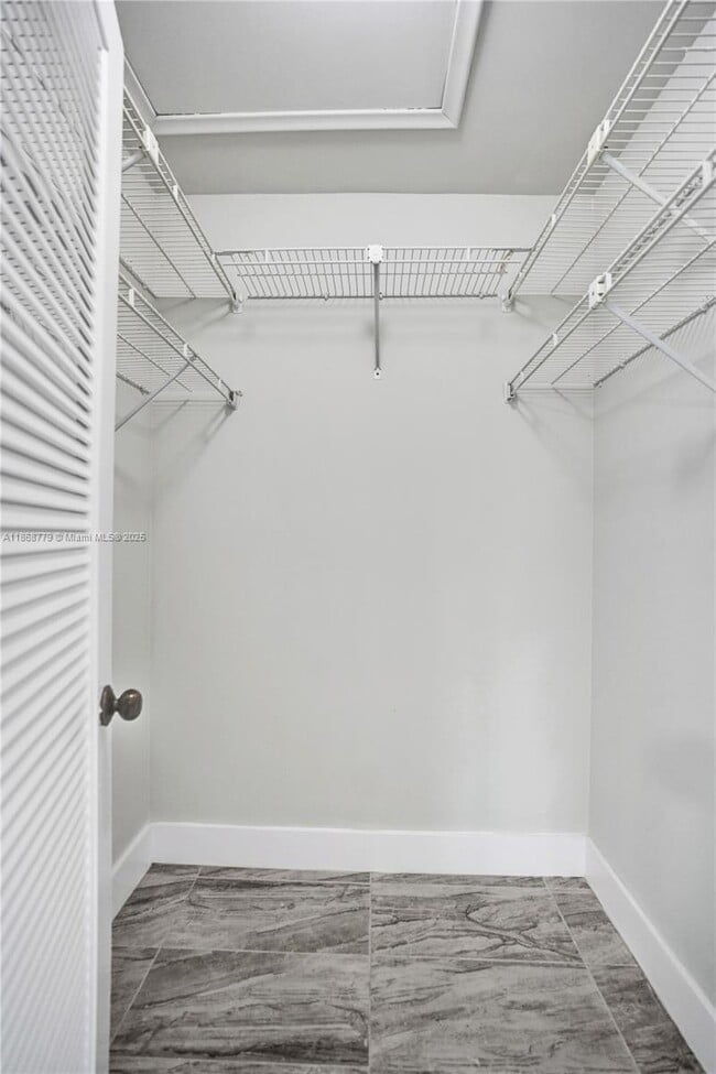 Building Photo - 3821 Arelia Dr