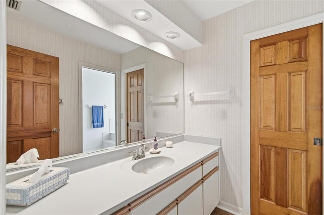 Building Photo - 24 Chippeway Ct