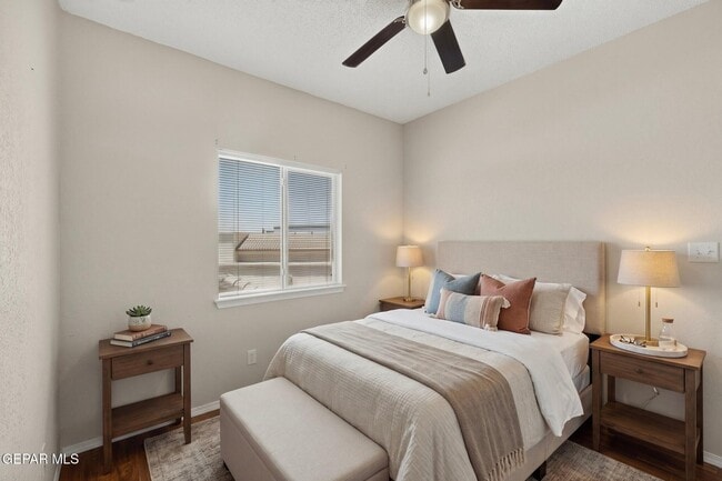Building Photo - 14224 Desert Ash Dr