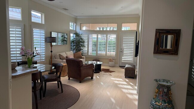 Building Photo - 37672 Breeze Way