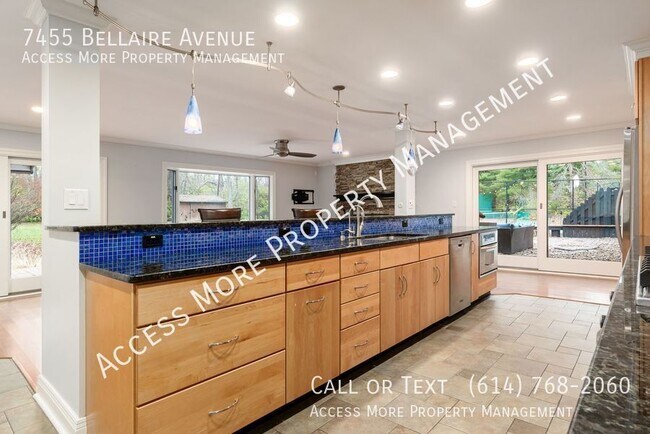 Building Photo - 7455 Bellaire Ave