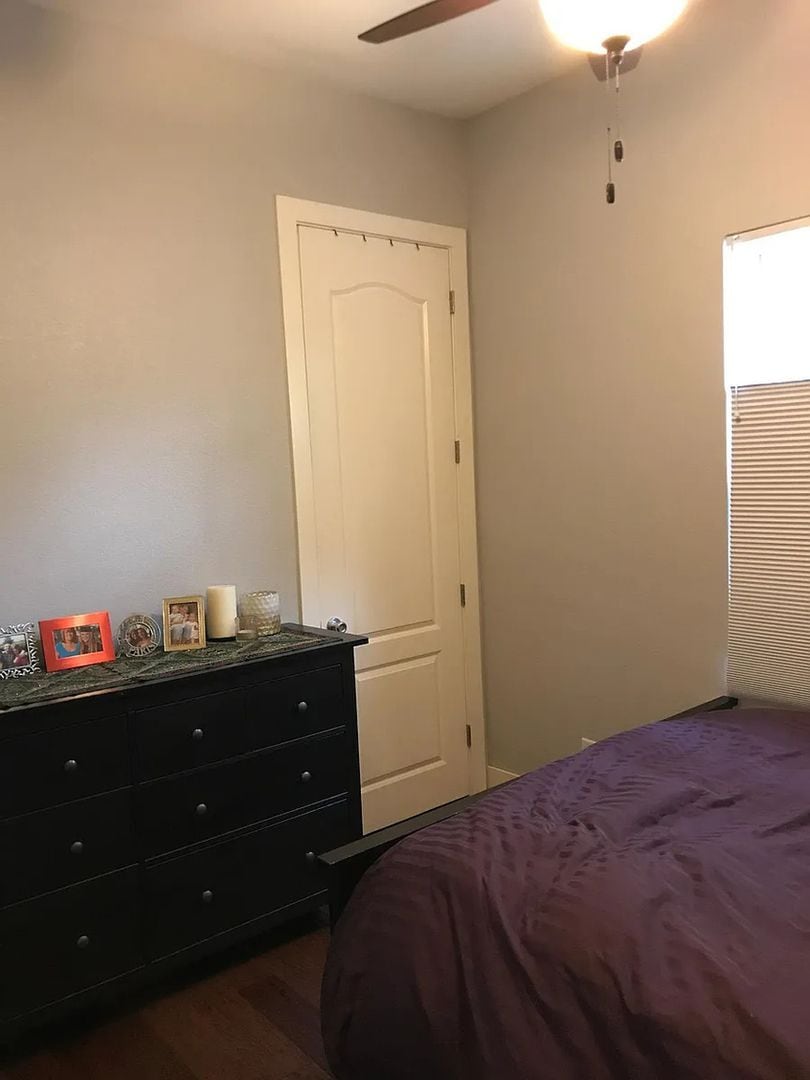 Building Photo - 1301 E 31st Ave