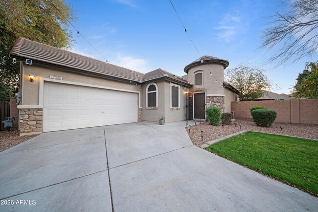 Building Photo - 17239 W Ironwood St