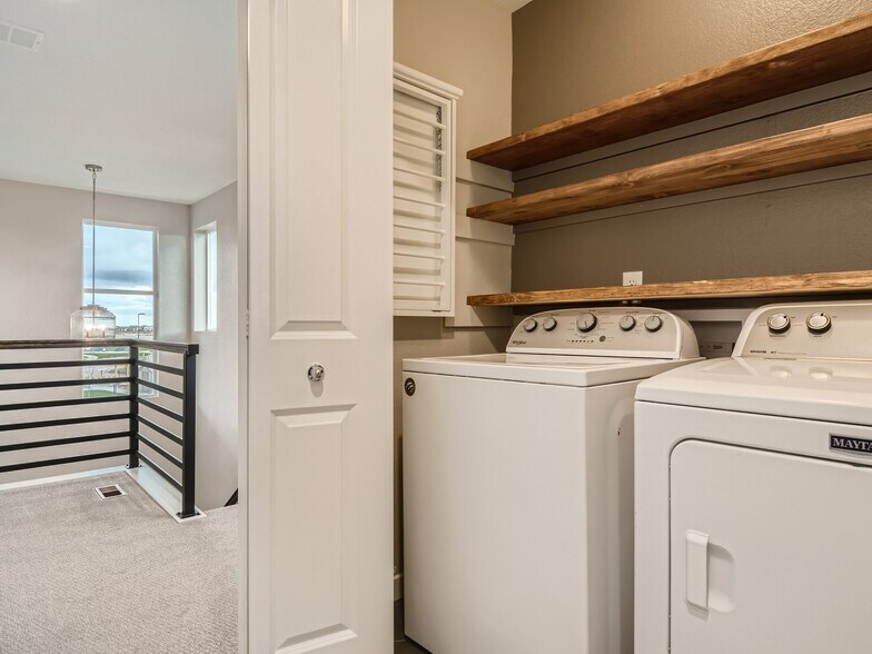 Laundry - 8636 Wolf Valley Dr