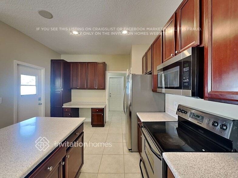 Building Photo - 3315 Bracken Fern Dr