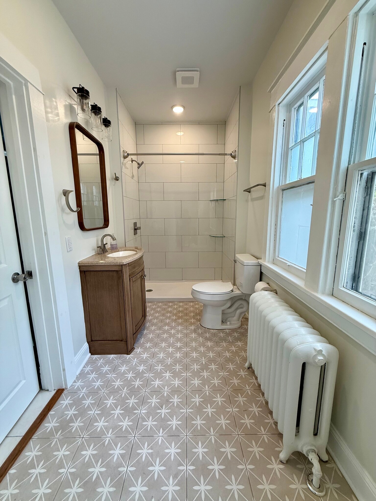 Downstairs bathroom with shower - 2312 Hawthorne Ave