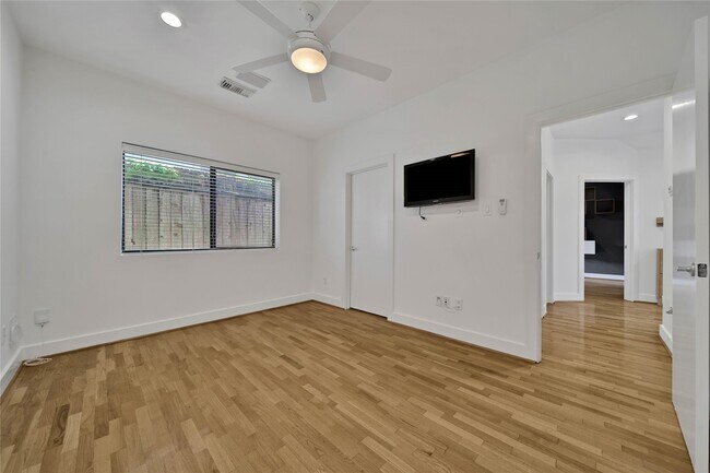 Building Photo - 4205 Eigel St