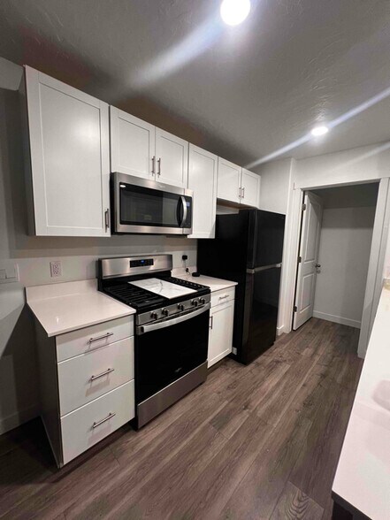 Building Photo - 8595 W Bowie Dr