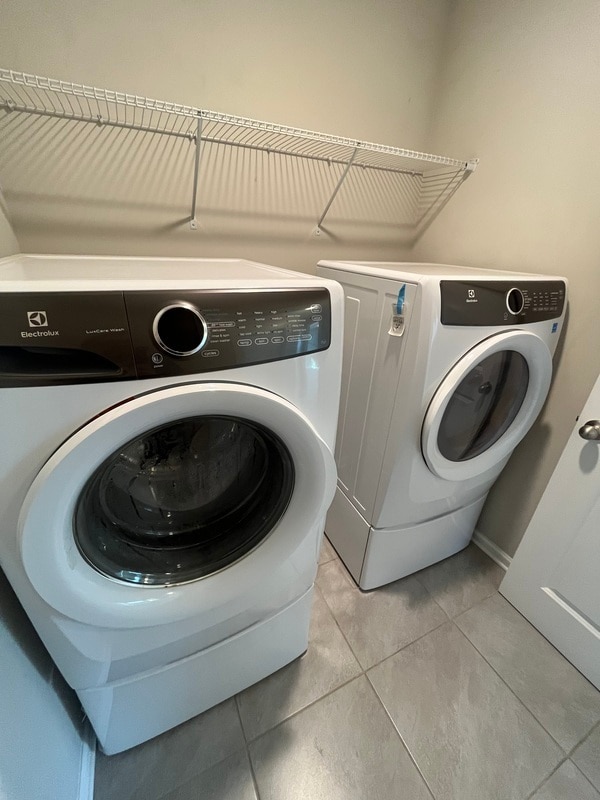 Building Photo - 4959 Harris Woods Blvd