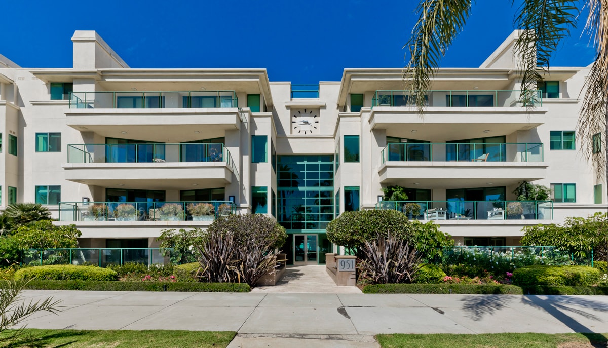 Building Photo - 951 Ocean Ave