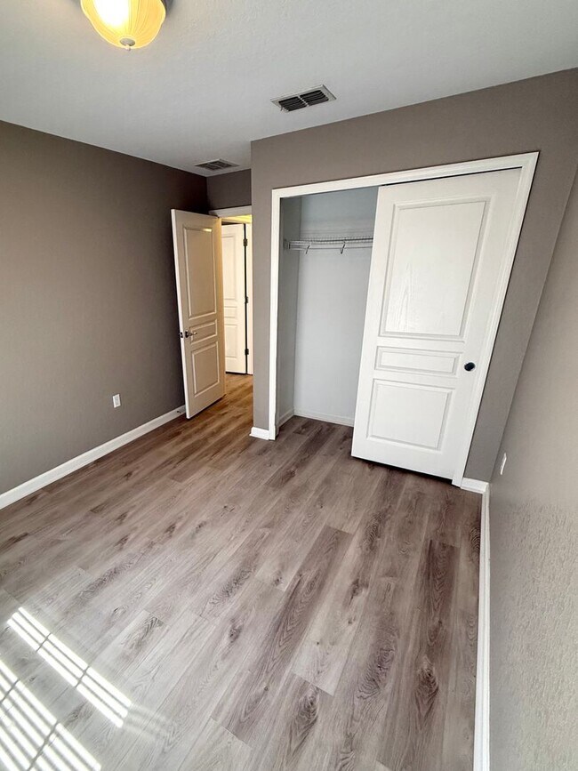 Building Photo - Awesome Townhome for rent at Windermere