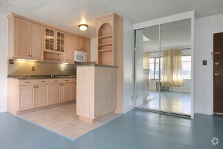 Building Photo - 250 Linden Ave