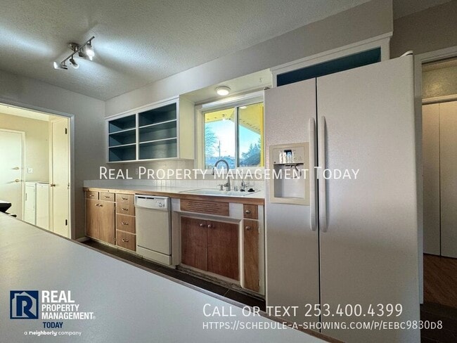 Building Photo - 1748 N Narrows Dr