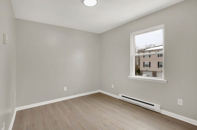 Building Photo - Austin Street Townhomes