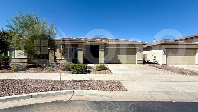 Primary Photo - 5530 N 107th Ln