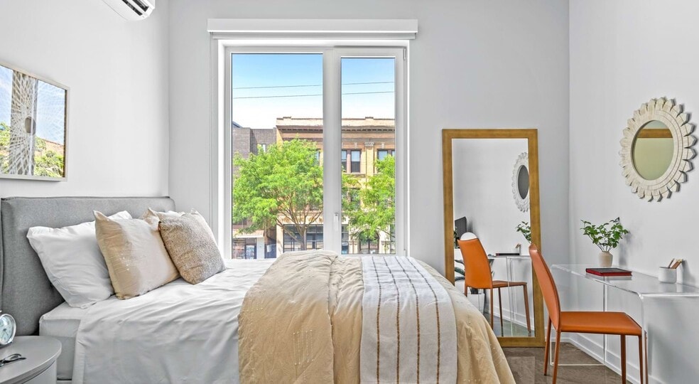 Building Photo - 5108 N Broadway St