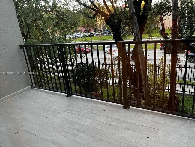 Building Photo - 210 NW 87th Ave