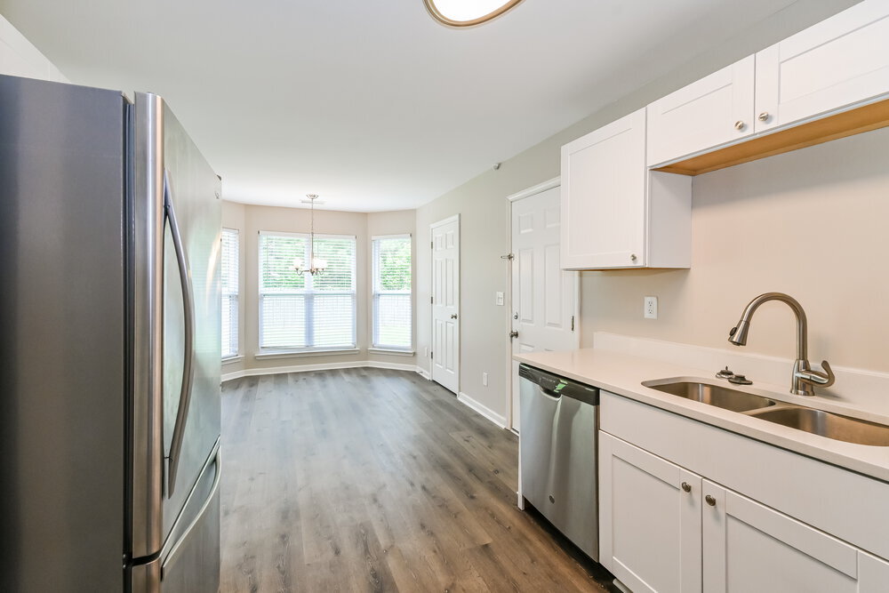 Building Photo - 13183 Sandbourne S