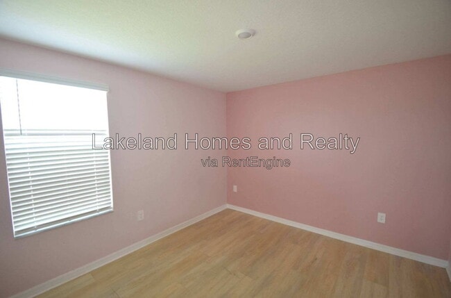 Building Photo - 4060 Radiant Mountain Dr