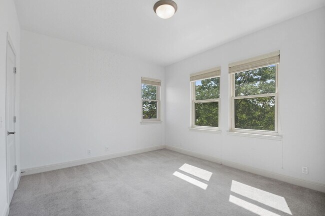Building Photo - 117 Hornsby Trail
